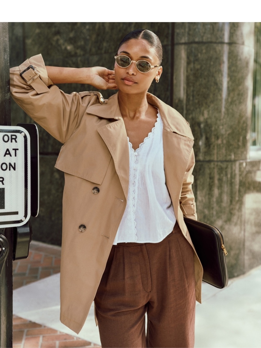 Abercrombie & Fitch Tan Trench Coat with Belt - Picture 10 of 12